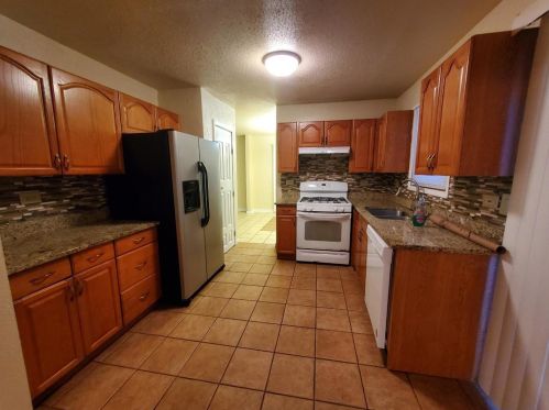 312 Lacrosse Dr, Lemont IL  60440-1829 exterior