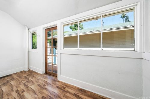 5292 Magnolia Ave, Riverside CA  92506-1248 exterior