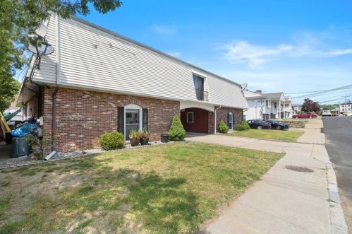 19 Rose St, Providence, RI 02904-6900