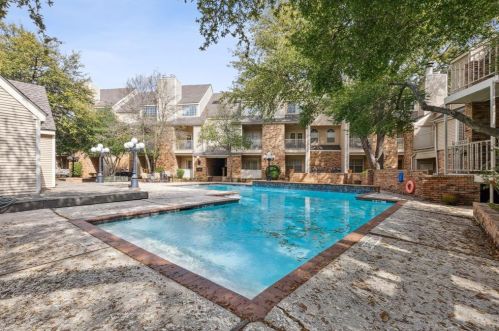 5325 Bent Tree Forest Dr, Dallas TX  75248-3477 exterior