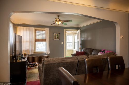 1055 Farrington St, Saint Paul MN  55117-5103 exterior