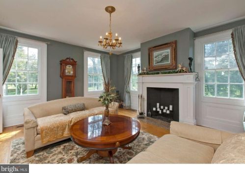 136 Mapleton Rd, Princeton NJ  08540-9600 exterior