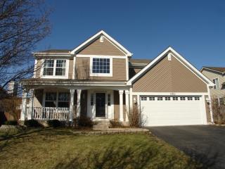 1354 Roxbury Dr, Aurora, IL 60502-7027