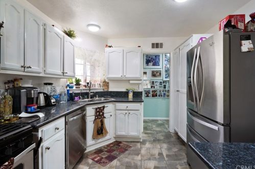 10462 Hole Ave, Riverside CA  92505-1620 exterior