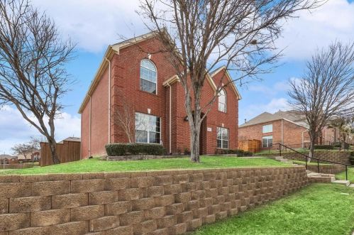 1000 Highfield Trl, Irving TX  75063-4499 exterior