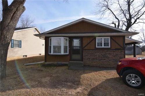 1224 6th St, Pittsburg, IL 62471-1222