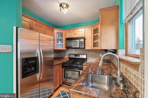 812 12 St, Philadelphia PA 19147-2624 exterior