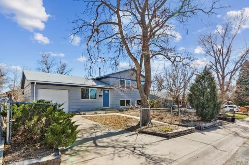 14 Duncan Rd, Pueblo, CO 81001-1648