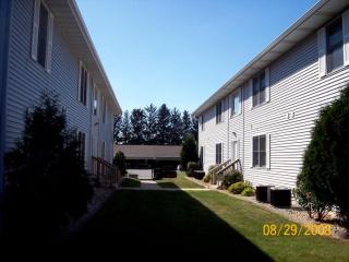 1770 State St, Sycamore IL  60178-8556 exterior
