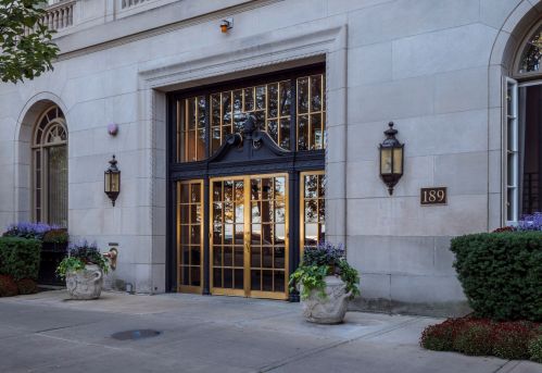 189 Lake Shore Dr, Chicago, IL 60601-0073