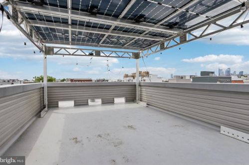 2037 6 St, Philadelphia PA 19140-4528 exterior