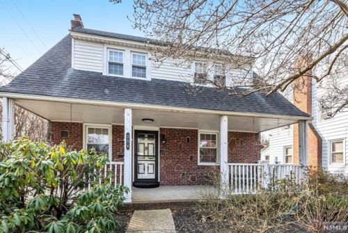 254 Winthrop Rd, Teaneck, NJ 07666-3043