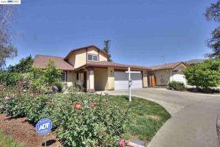 686 Choctaw Dr, Fremont, CA 94539-7121