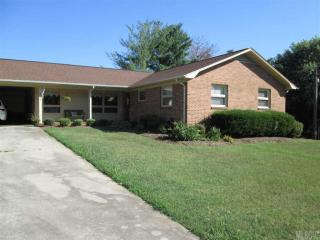 1751 33rd Street Dr, Hickory, NC 28602-4606