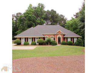 105 Four Oaks Dr, Griffin, GA 30224-7418