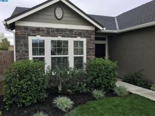 2327 Tahoe Ave, Tulare, CA 93274-6189