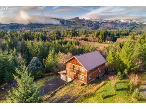 261 Beaver Pond Rd, Yale, WA 98603-9700