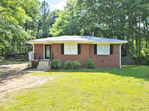 111 Brown Rd, Stockbridge, GA 30281-3819