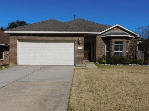 2202 Perkins Crossing Dr, Conroe TX  77304-6810 exterior
