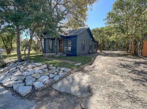 2410 2nd St, Austin TX  78704-4612 exterior