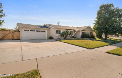 4642 Fort Worth Dr, Simi Valley, CA 93063-1709