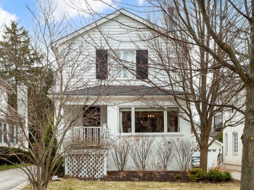 842 Cherry St, Northfield, IL 60093-2433