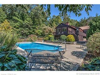 151 Old Newtown Rd, Upper Stepney, CT 06468-1101