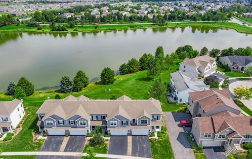 1351 Lighthouse Ln, Pingree Grove IL  60140-2075 exterior