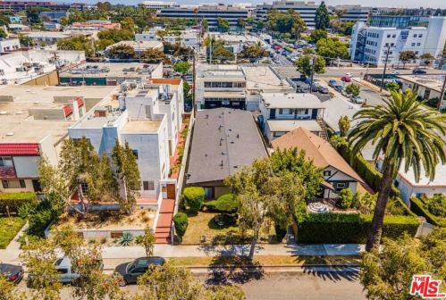 2444 Chelsea Pl, Santa Monica, CA 90404-2072
