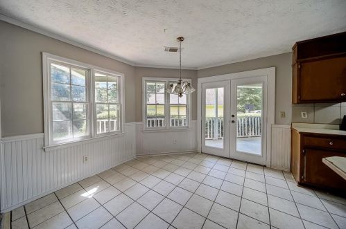 2205 Bear Mountain Dr, Conyers GA  30013-5724 exterior