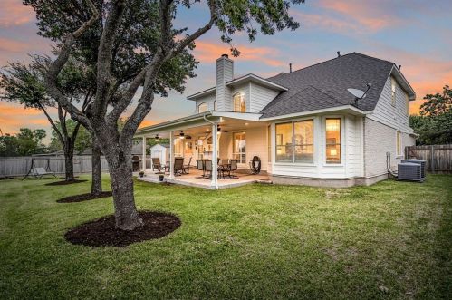 15920 Braesgate Dr, Austin TX  78717-4817 exterior