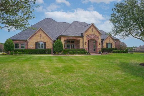2404 Bella Lago Dr, Lewisville, TX 75022-8166