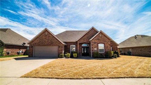 781 Onyx Ave, Springdale, AR 72764-9073