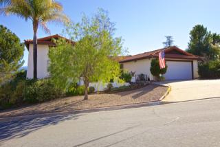 15321 Moonglow Dr, Ramona, CA 92065-4526