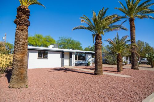 2444 Bryant Ave, Tucson, AZ 85712-2503