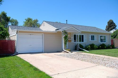 4720 Yale Ave, Denver CO  80222-6539 exterior