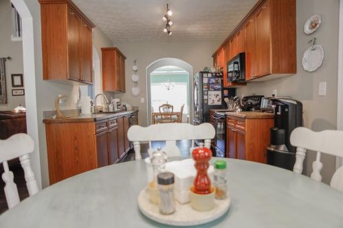 122 Laurel Oaks Ln, Jefferson GA  30549-5554 exterior