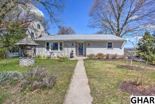 8120 Chambers Hill Rd, Harrisburg, PA 17111-5412