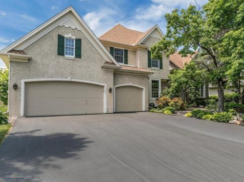 3817 Bridgewater Dr, Saint Paul MN  55123-2526 exterior