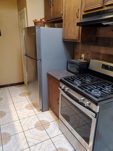 1845 Burning Tree Ln, Carrollton TX 75006-7561 exterior