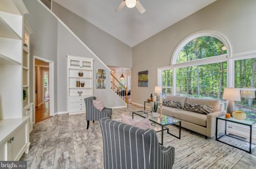 14 Stratford Garden Ct, Silver Spring MD 20904-1560 exterior