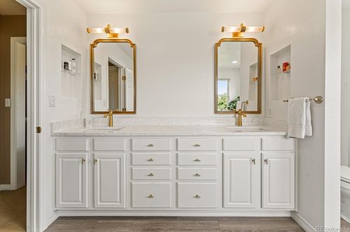 18115 Peakview Pl, Denver CO  80016-1149 exterior