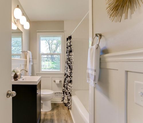 2445 Aglen St, Saint Paul MN  55113-3309 exterior