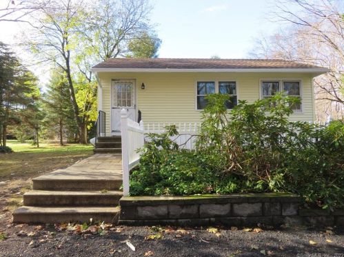 181 Hilltop Rd, Cheshire CT  06410-3643 exterior