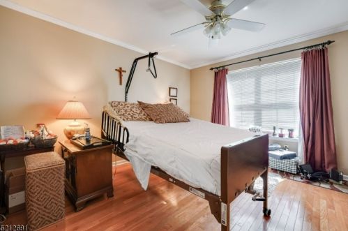 11 Sycamore Ln, Dover NJ  07869-3704 exterior