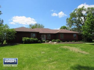 1925 Harvey Rd, Oswego, IL 60543-8517