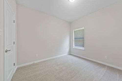 1525 Doyle Ave, Dallas TX  75203-3223 exterior