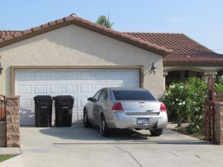 328 18th St, Montebello, CA 90640-3908