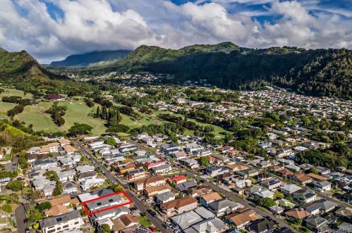 2664 Rooke Ave, Honolulu, HI 96817-1349