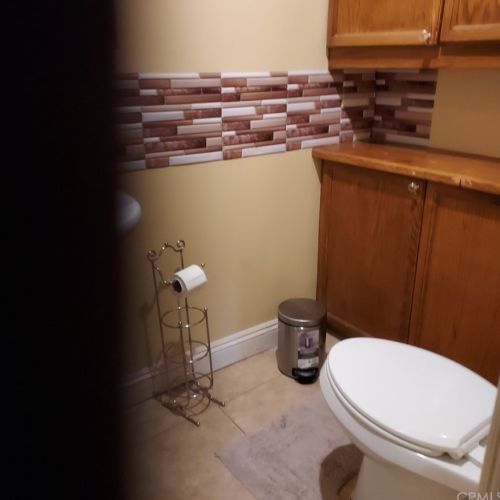 2427 Vasquez Pl, Riverside, CA 92507-5762